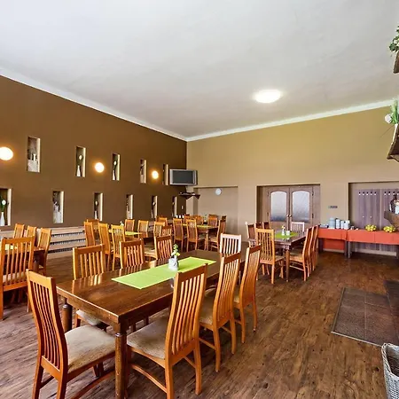 Otel Racek