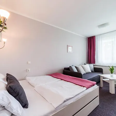 Racek Otel 3*