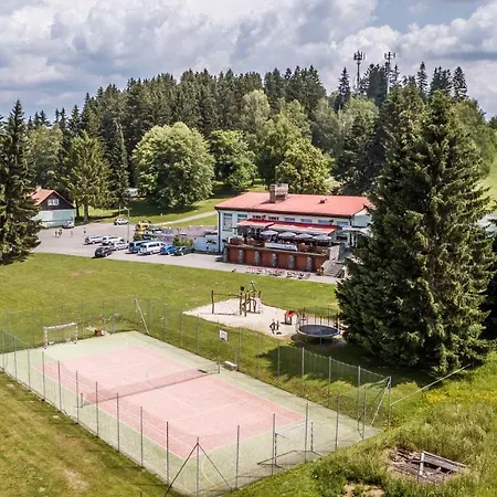 Racek Otel 3*